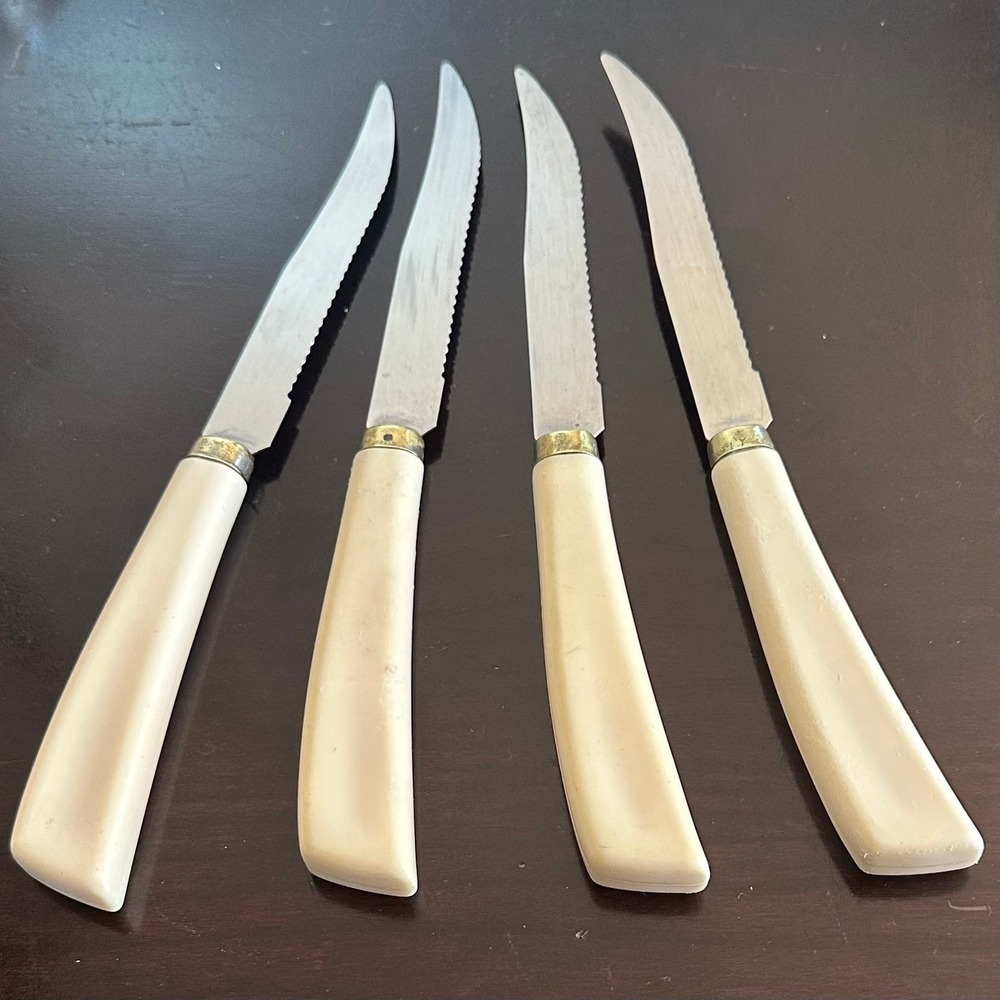 Vintage Quikut Quikkle Stainless USA Steak Knives Set of 4 Cream Handle MCM